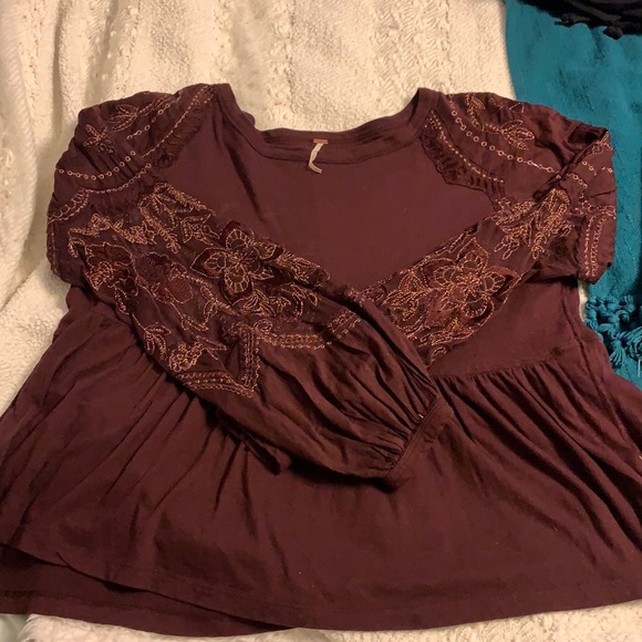 Free people embroidered gold and burgundy top - Picture 2 of 4